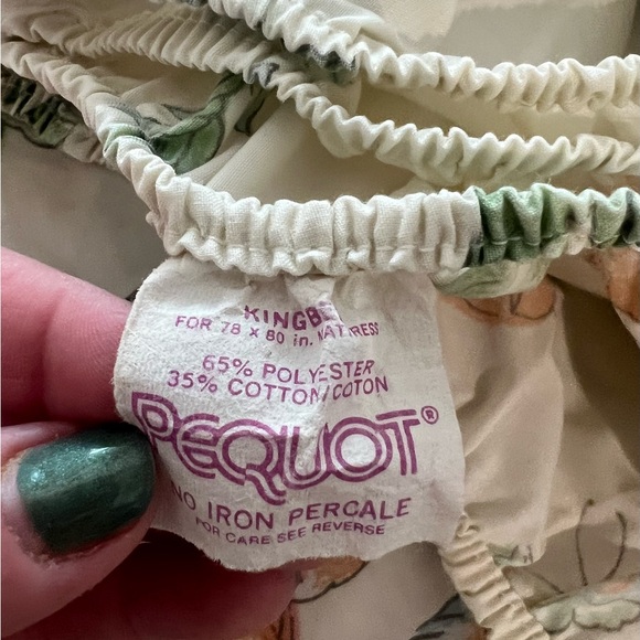 Pequot Vintage Floral King Sheet Set Flat Sheet, Fitted Sheet - Picture 4 of 6